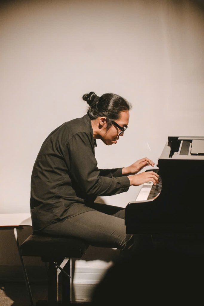 Nghệ sĩ Piano Nguyễn Phạm Minh Hoàng